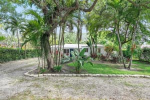1055 NE 120th St, Biscayne Park, FL 33161, Sold 10/07/25