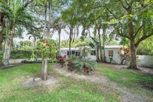 1055 NE 120th St, Biscayne Park, FL 33161, Sold 10/07/25