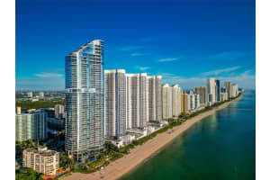 15701 Collins Ave Parking Tandem Sunny Isles Beach, FL 33160 - MLS#A11788743