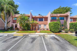 19 Madrid Ln, Davie, FL 33324, Sold 06/02/25