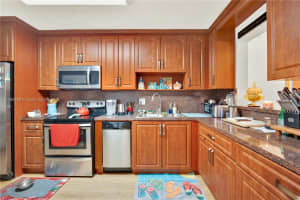 3904 Estepona Ave, Doral, FL 33178, - MLS#A11788789