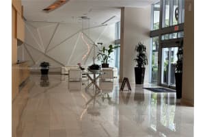 79 SW 12th St Apt 2703-S, Miami, FL 33130, - MLS#A11788822