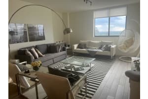 999 Sw 1 Ave 2313, Miami