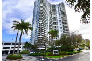 3530 Mystic Pointe Dr 2910, Aventura
