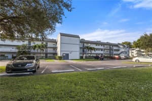 8421 Lagos De Campo Blvd 307t, Tamarac