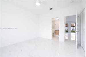 910 SW 24th Rd, Miami, FL 33129, - MLS#A11788963