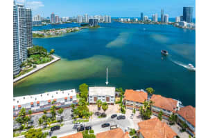 3927 NE 171 St C, North Miami Beach, FL 33160, - MLS#A11788971