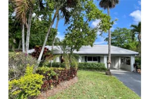 1130 W Cypress Dr V-16, Pompano Beach, FL 33069 - MLS#A11789005