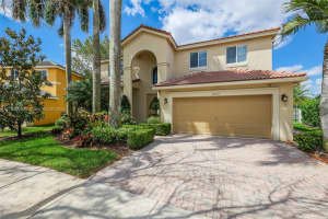 1092 Lavender Cir, Weston, FL 33327, Sold 08/15/25