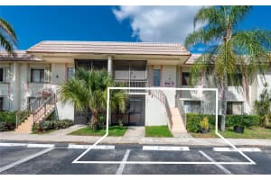 413 Lakeview Dr, Weston, FL 33326, Sold 05/30/25