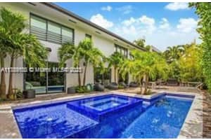 635 Curtiswood Dr Key Biscayne, FL 33149 - MLS#A11789102