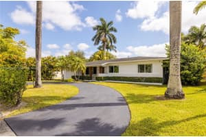 13925 S Biscayne River Dr, Miami, FL 33161, Sold 06/17/25