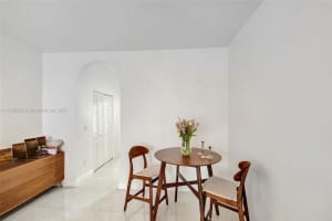 1561 Lenox Ave. APT 7, Miami Beach, FL 33139, - MLS#A11789202