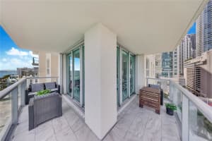 1155 Brickell Bay Dr APT 1210, Miami, FL 33131, Sold 09/22/25