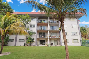 8101 Sw 72nd Ave 304w, Miami