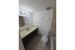 2770 W 61st Pl 202 Hialeah, FL 33016 - MLS#A11789329