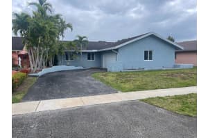 7522 Sw 6th St, North Lauderdale