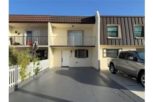 829 W 79th Pl 829, Hialeah