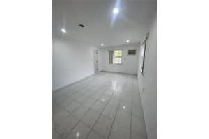 421 NW 33rd Ave, Miami, FL 33125, - MLS#A11789490
