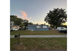 100 Virginia Rd, West Park, FL 33023, - MLS#A11789559
