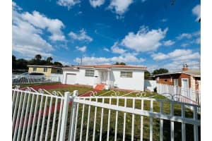585 NE 134th St, North Miami, FL 33161, Sold 05/30/25