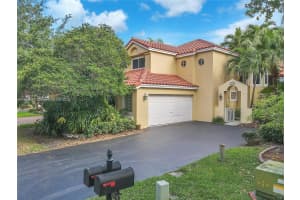 10132 Nw 4th Plantation, FL 33324 - MLS#A11789591