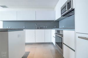 88 SW 7th St Apartment 1004, Miami, FL 33130, - MLS#A11789595