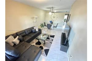 6940 Nw 179th St 308-7, Hialeah