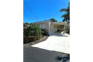 4208 S Shady Ln Boynton Beach, FL 33436 - Off Market