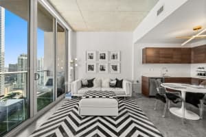 151 SE 1st St, Miami, FL 33131, Sold 06/04/25