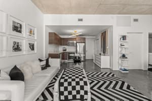 151 SE 1st St, Miami, FL 33131, Sold 06/04/25