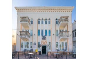 918 Ocean Dr 203, Miami Beach