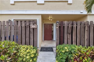 300 SW 96th Terrace, Pembroke Pines, FL 33025, Sold 07/29/25