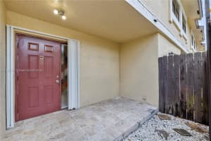 300 SW 96th Terrace, Pembroke Pines, FL 33025, Sold 07/29/25