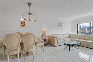 7801 Abbott Ave APT 302, Miami Beach, FL 33141, - MLS#A11790116
