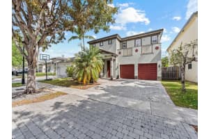 2873 Ne 1st Dr, Homestead