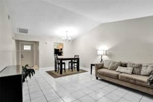 6179 Pine Tree Ln B, Tamarac, FL 33319 - MLS#A11790234