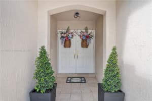 13995 S Cypress Cove Cir, Davie, FL 33325, Sold 07/23/25