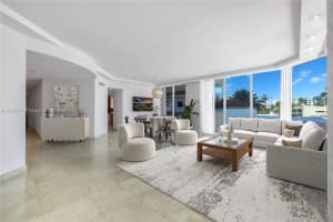 300 South Pointe Dr APT 405, Miami Beach, FL 33139, - MLS#A11790271