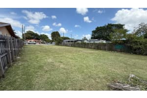 3046 NW 27th St, Miami, FL 33142 - MLS#A11790289