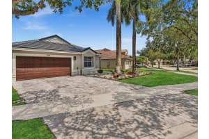 700 Sand Creek Cir, Weston, FL 33327, Sold 07/02/25