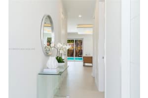 734 Ne 14th Ave, Fort Lauderdale