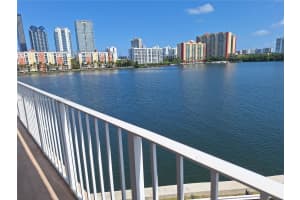 290 174th St, Sunny Isles Beach, FL 33160, Sold 06/16/25