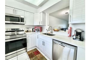 6193 Pointe Regal Cir 304 Delray Beach, FL 33484 - MLS#A11790373