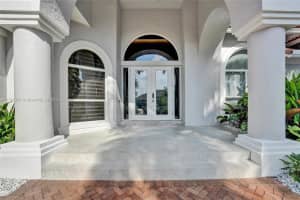 2670 Cypress Ln, Weston, FL 33332, Sold 08/28/25