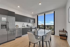 398 NE 5th St 3901, Miami, FL 33132 - MLS#A11790416