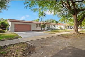 14515 Mahogany Ct, Miami Lakes, FL 33014, Sold 06/16/25