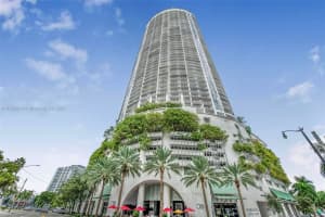 1750 N Bayshore Dr 1607, Miami