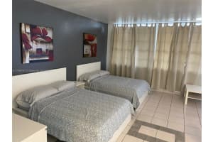 100 Lincoln Rd 304, Miami Beach