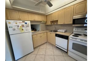 7797 Golf Cir Dr 102 Margate, FL 33063 - MLS#A11790715